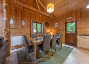 Woodland Park Lodges