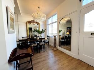 Luxurious Bantry Bay Stay