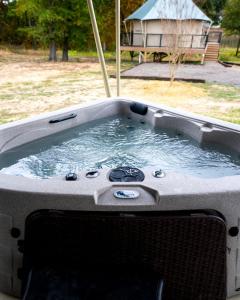 Romantic Safari Tent with Grill and Hot Tub in Cedar Bluff, Alabama