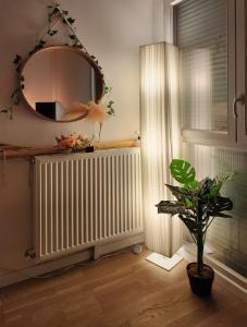 Room Opposite Metro Line 14 - Balcony & Garden View - 5 min Orly 7 min Paris