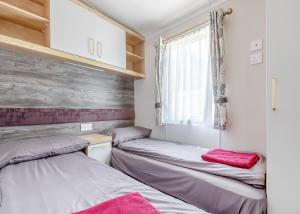 Andrewshayes Holiday Park