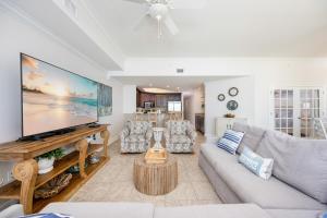 The Oasis 2209 formerly Phoenix West II 2209 condo