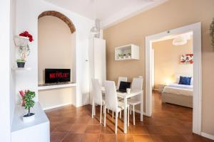 Duomo-Navigli - Apartment with Wi-Fi, Netflix, A-C