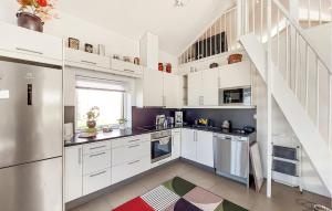 1 Bedroom Beach Front Home In Ludvigsborg