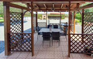 Nice Apartment In Cecina