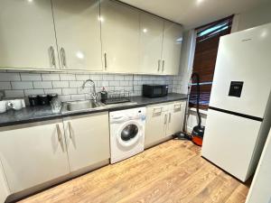 Stylish Apartment close to Central London!