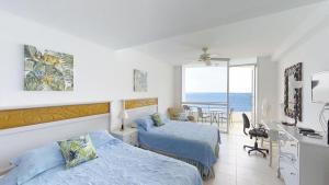 Encantador estudio frente al mar en Coronado Bay