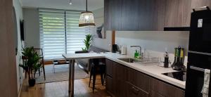 HOM I Piscina Parking a pocos minutos del centro