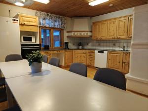 Spacious Apartment for 12 with Sauna