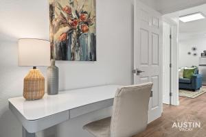 ATX 1BR 1BA Pet-Friendly Home, Mins to AUS w EV Charger and Grill by Austin Vacay