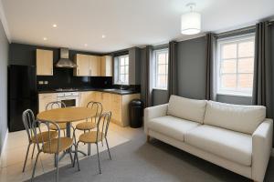 1 bed town apartment