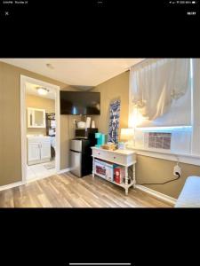 Tiny home close to cruise ships.