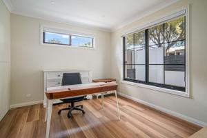 Comfortable 5BR Stay in Prime Sunnybank with Pool