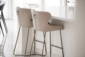 Comfortable 5BR Stay in Prime Sunnybank with Pool