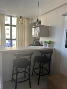 Apartamento Moderno, Charmoso e Pertinho do Mar em Bombas