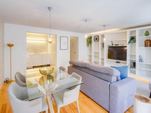 Akicity Mouraria Foliage