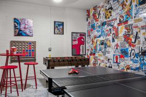 Game Room Pool Free Resort 9MI Disney