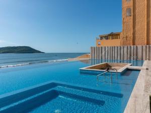 De Lujo con Vista al Mar a Pie de Playa