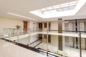 2 bedroom penthouse with terrace and great view!