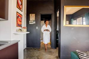 Premium Stay in Central Johannesburg Cultural Heart - Hallmark House