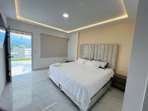 Penthouse Duplex Apartment en Cali, Ciudad 2000