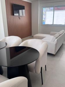 Penthouse-Suites and Private Jacuzzi-Ubatuba