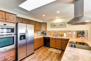 Enjoy Million-Dollar Views! Lake Havasu City Home