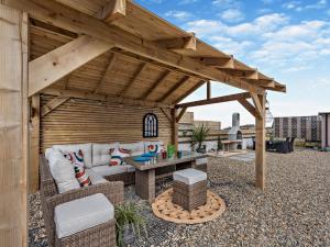 3 Bed in Aberaeron 88788