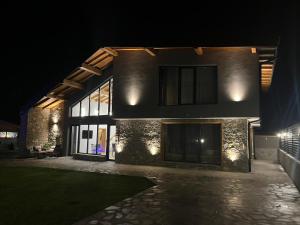 Къщи за гости Авена и Авена 2