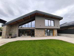 Къщи за гости Авена и Авена 2