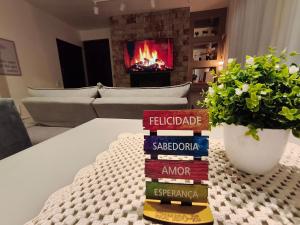 No Coração de Gramado! Faça tudo a pé. Reformado.