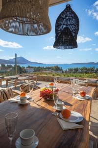 Villa VIEW with Private Pool, Sauna & Seaview