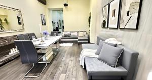 City Beat Lux-Top Center-Walk to Major Attractions