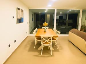 Moderno y lujoso Departamento en Playa Blanca