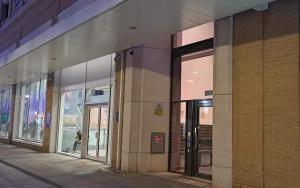 Near Dlr station -WiFi -Parking -Pets -Sleeps 5