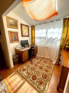 Culver Adjacent Spanish