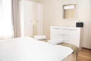 Gondola Apartments Lux