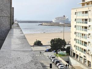 Seaview Sunset Jacuzzi Rooftop - Unique by LuxiStay