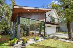 Luxury House in the Woodlands
