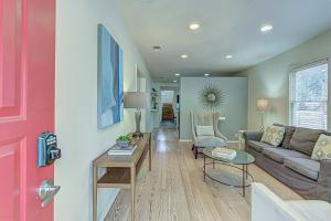 3BR - King Suite Backyard & Fire Pit