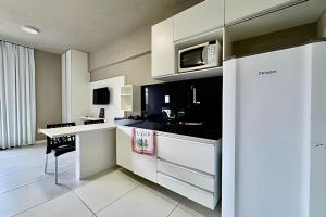 Apê 100 metros da praia com varanda ar condicionado