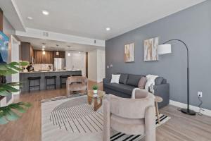 Bright 2BR 2BA Stay in SLC w Balcony