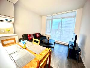 Warm and Cozy 1B1B near Richmond center