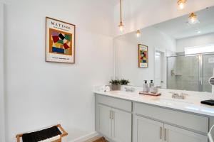 Epic 10BR Solara Retreat Themed Fun & Pool