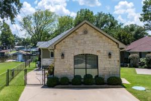 Lakeview Oasis with Patio, Dock & Black-stone Griddle