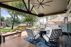 Lakeview Oasis with Patio, Dock & Black-stone Griddle
