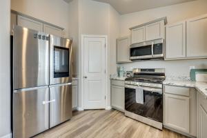 Mountain Family Getaway in Colorado Springs!