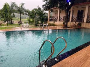 Khalsa Lake View Resort