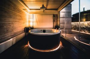 Domus Aqua Luxury Apartment