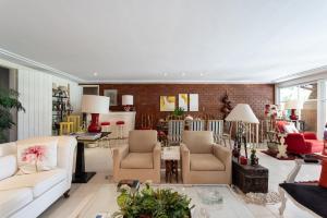 Casa com Piscina, Churrasqueira, Jogos e Lareira